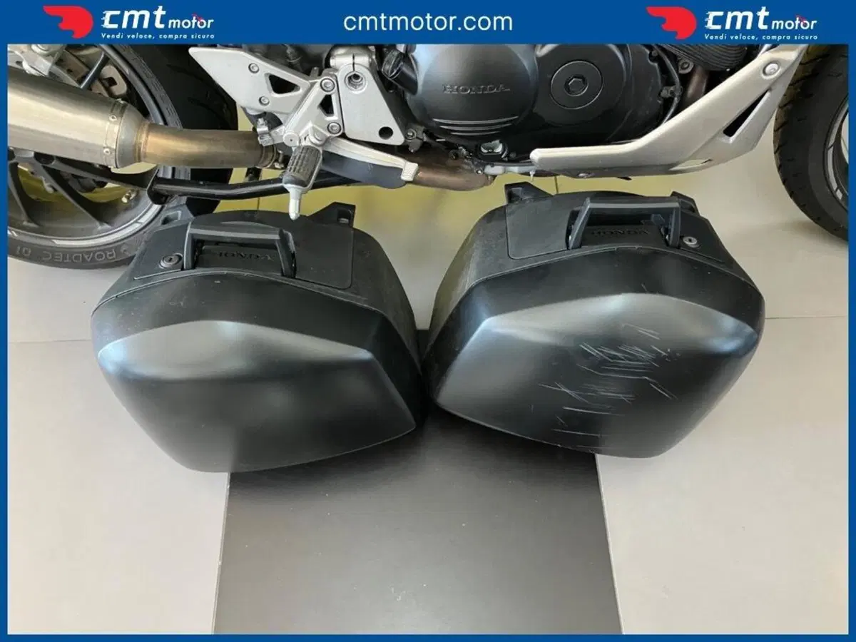 Honda Crossrunner (2017 - 20) (6)