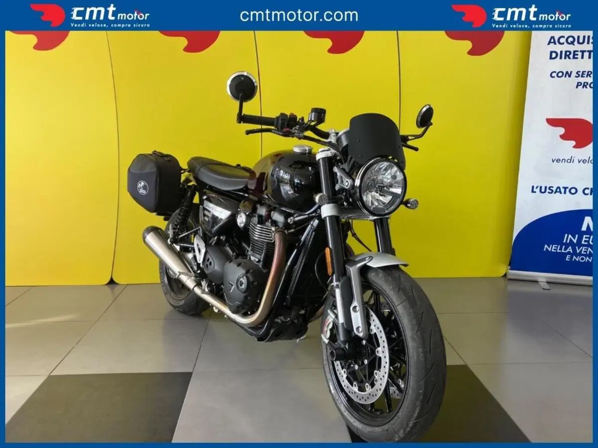 Triumph Speed Twin 1200 Stealth Edition (2024) (2)