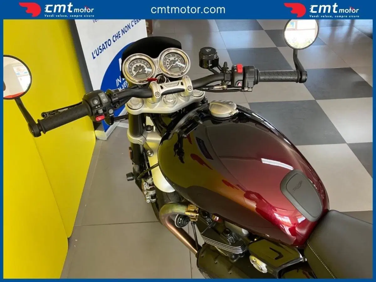Triumph Speed Twin 1200 Stealth Edition (2024) (6)
