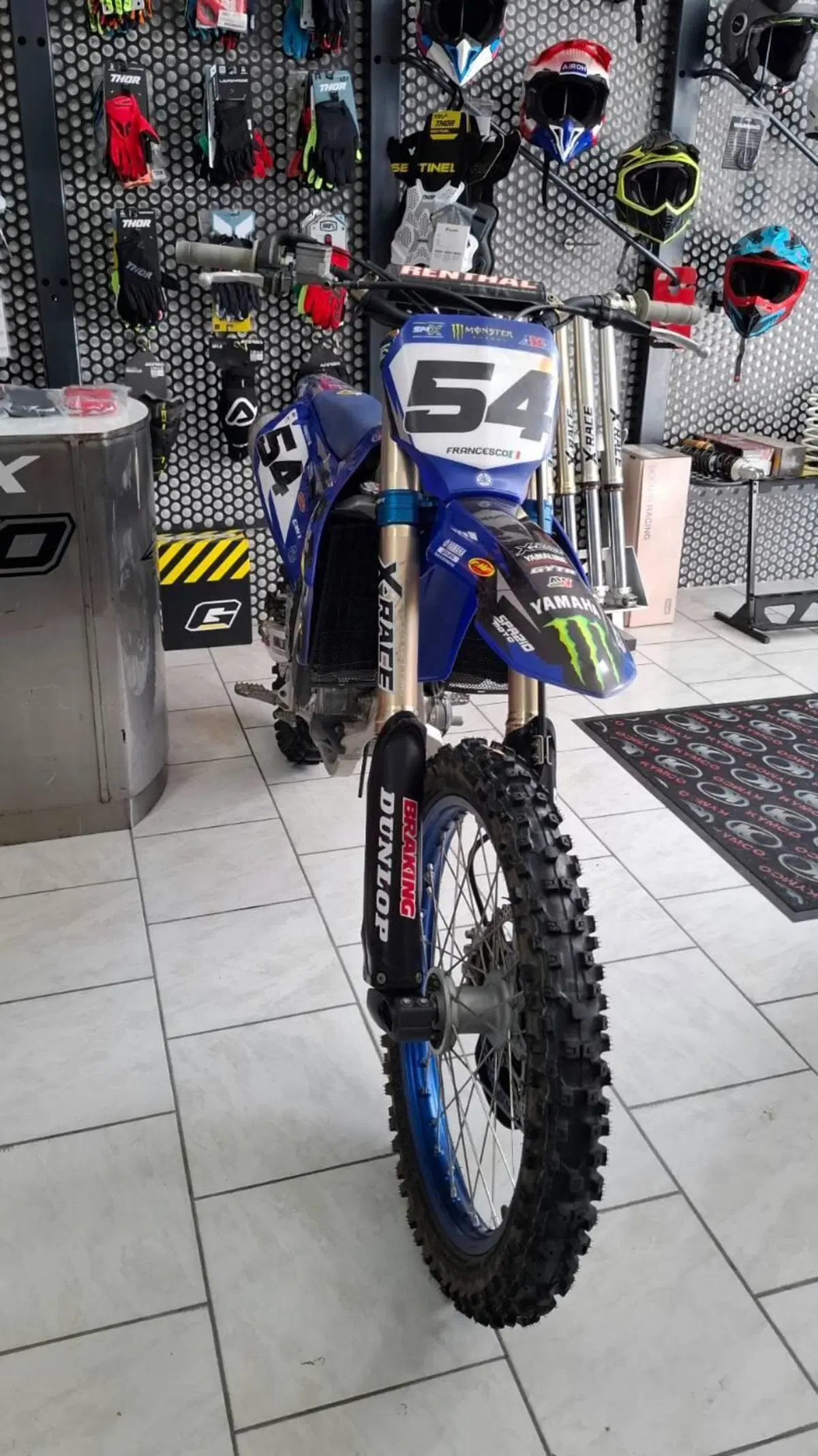Yamaha YZ 450 F (2024) (3)