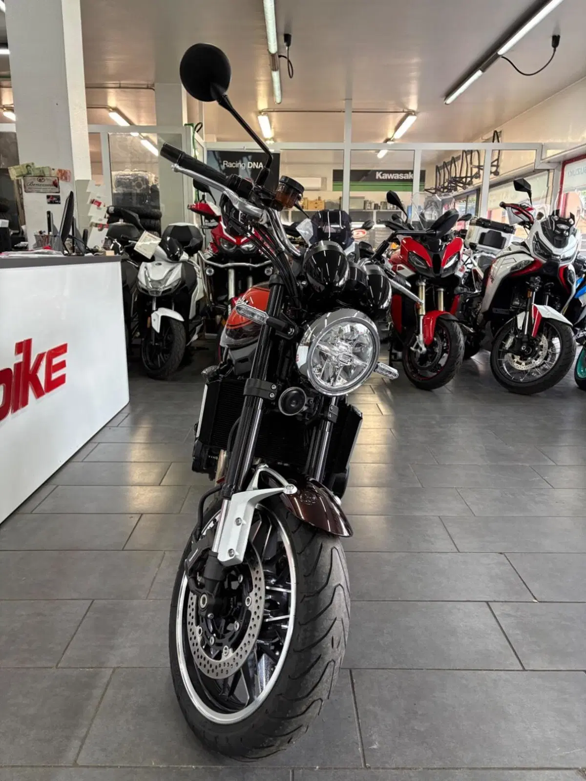 Kawasaki Z 900 RS (2018 - 20) (3)