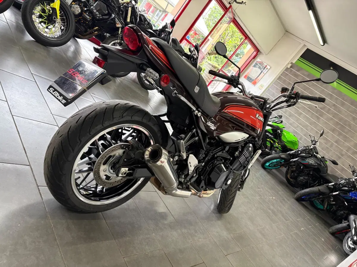Kawasaki Z 900 RS (2018 - 20) (5)