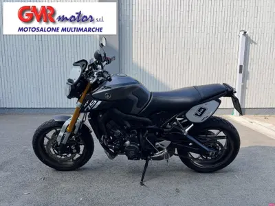 Yamaha MT-09 (2013 - 15) usata
