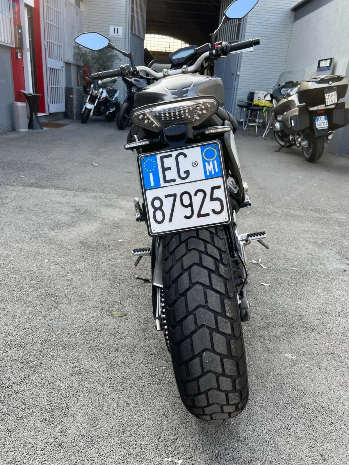 Yamaha MT-09 (2013 - 15) (4)