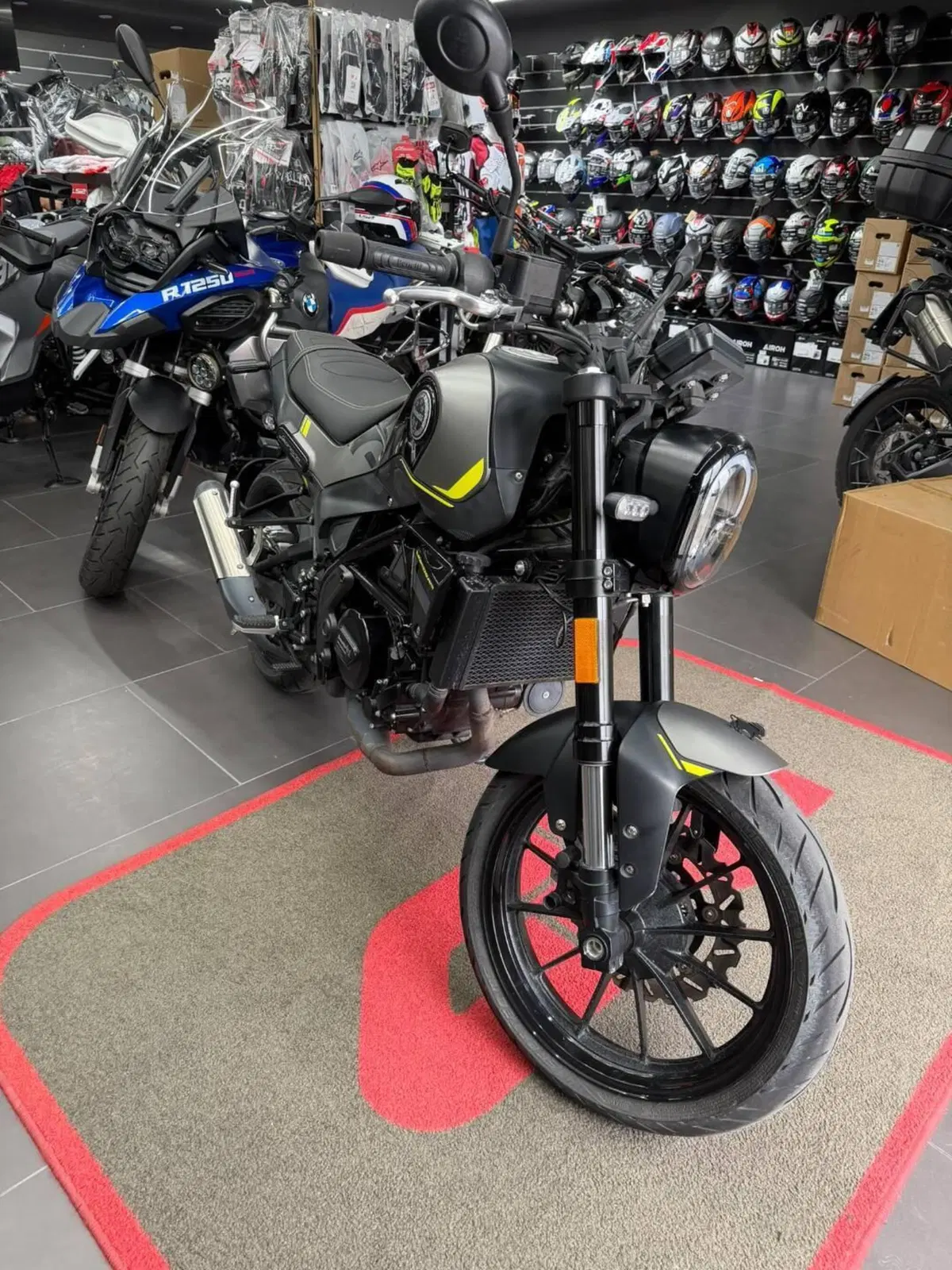 Benelli Leoncino 250 (2021 - 25) (3)