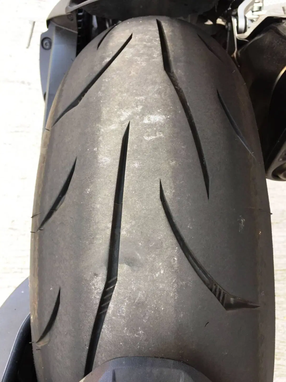 Honda CB 1000 R (2021 - 25) (20)