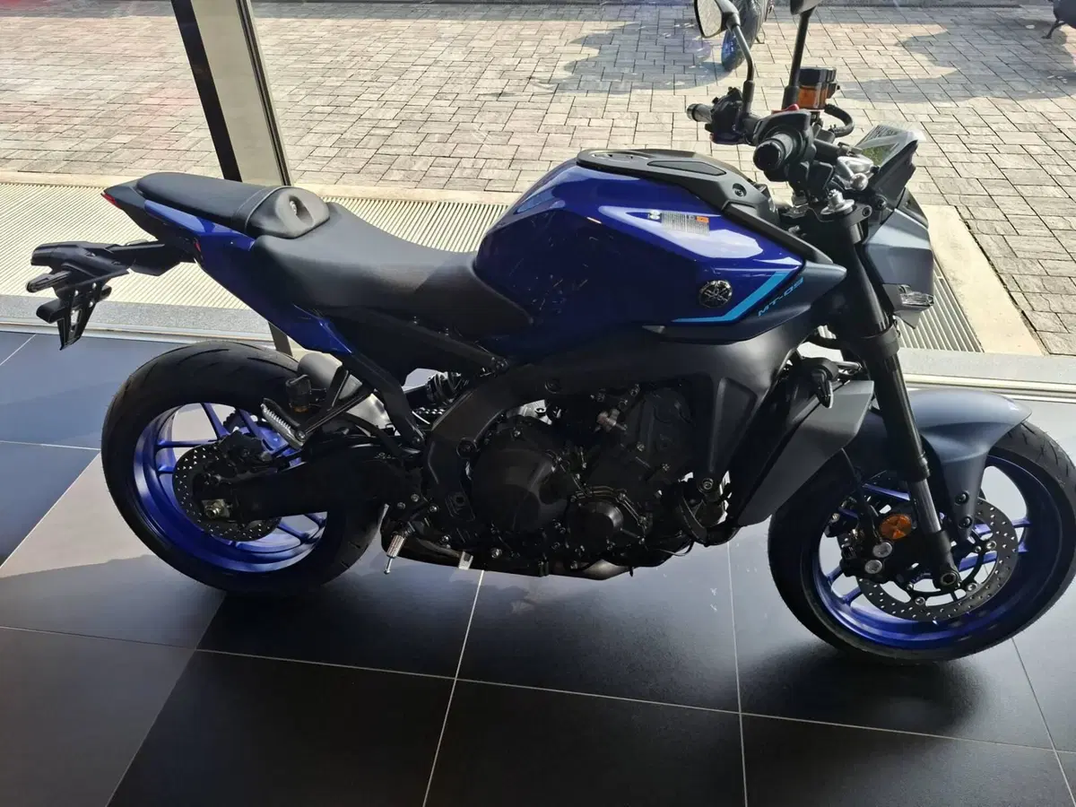 Yamaha MT-09 (2024 - 26) (2)