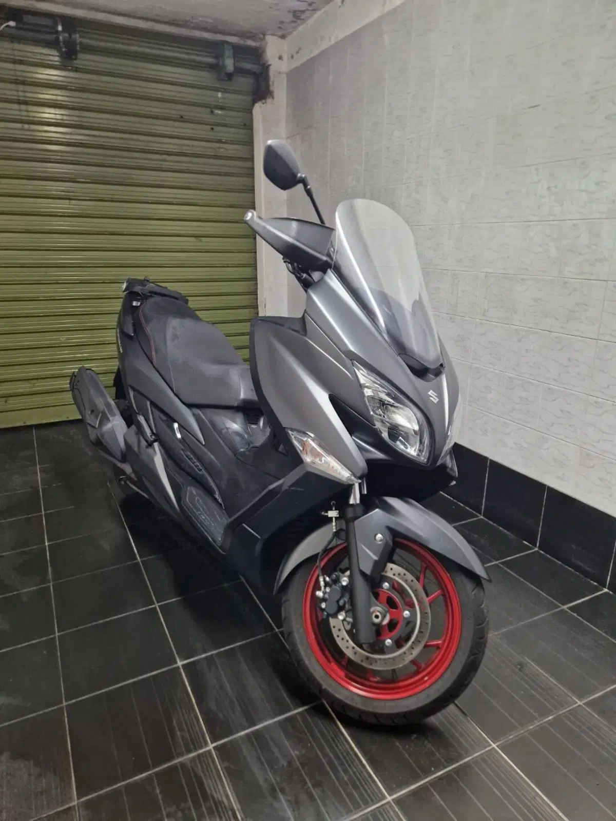 Suzuki Burgman AN 400 (2017 - 20)