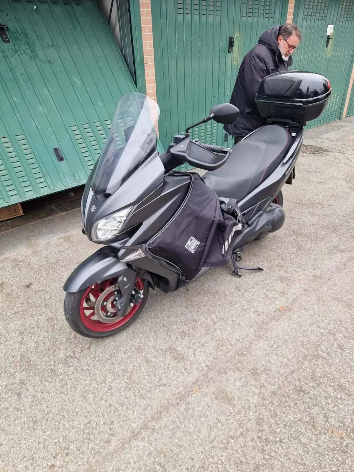 Suzuki Burgman AN 400 (2017 - 20) (2)