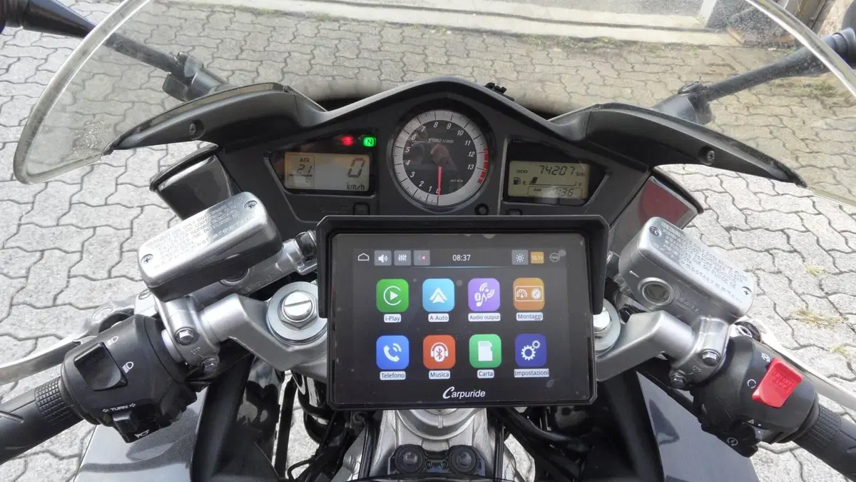Honda VFR 800 (2006 - 13) (4)