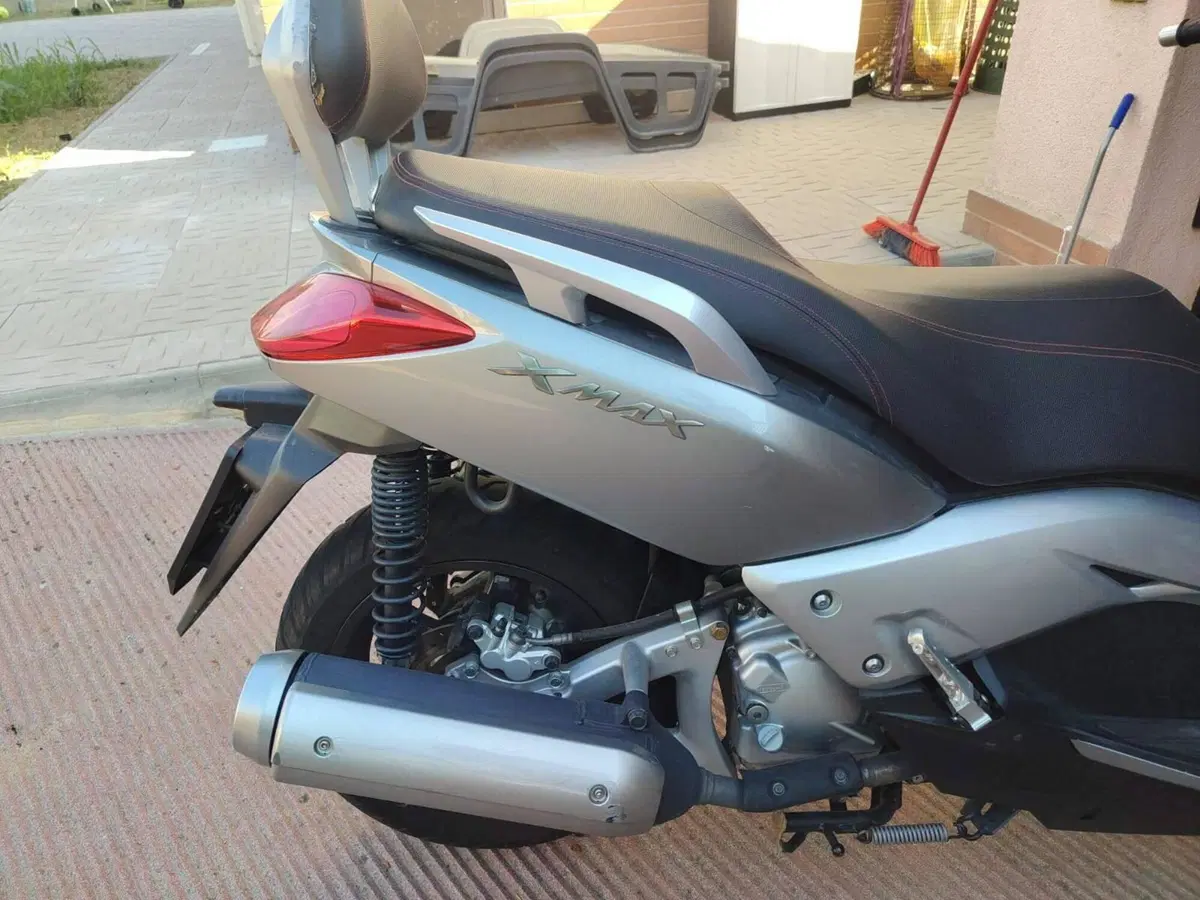 Yamaha X-Max 250 (2010 - 13) (11)