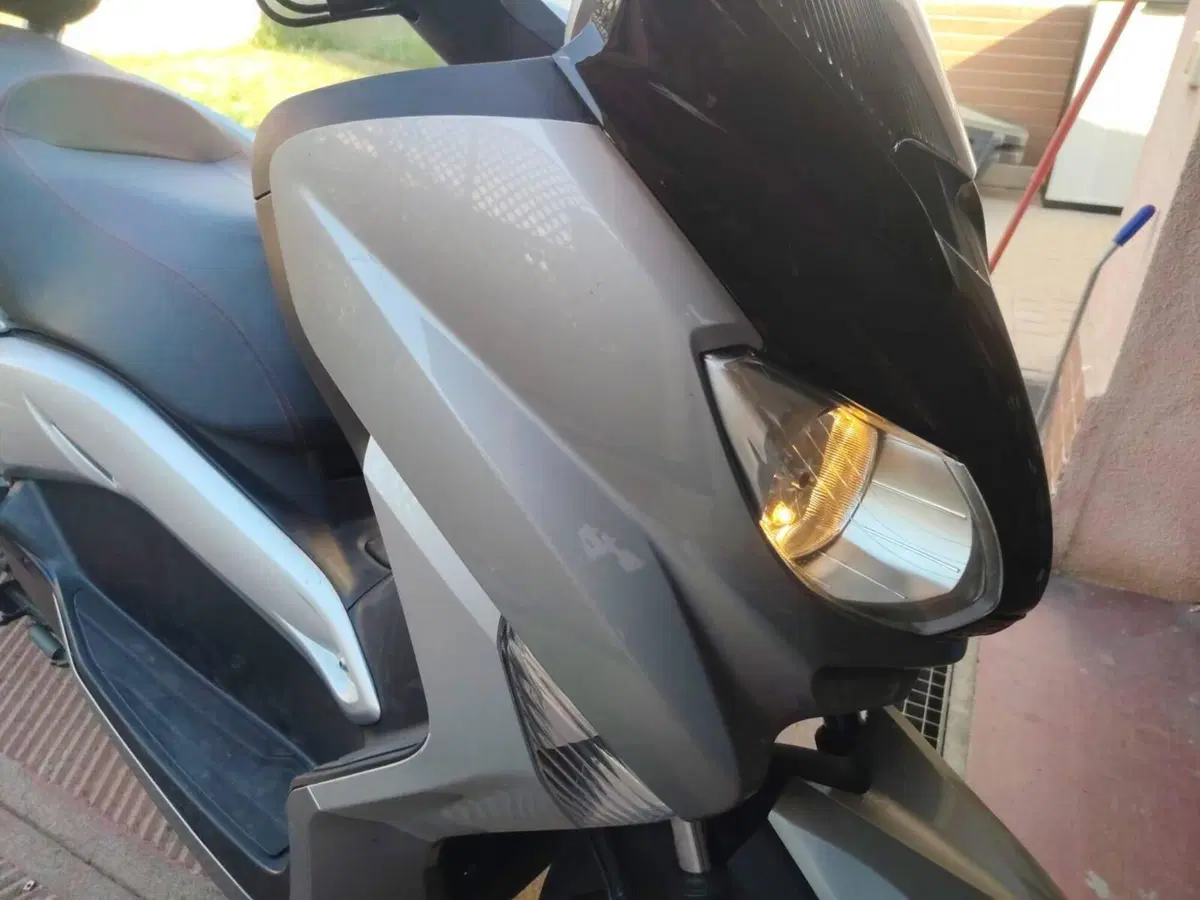 Yamaha X-Max 250 (2010 - 13) (12)
