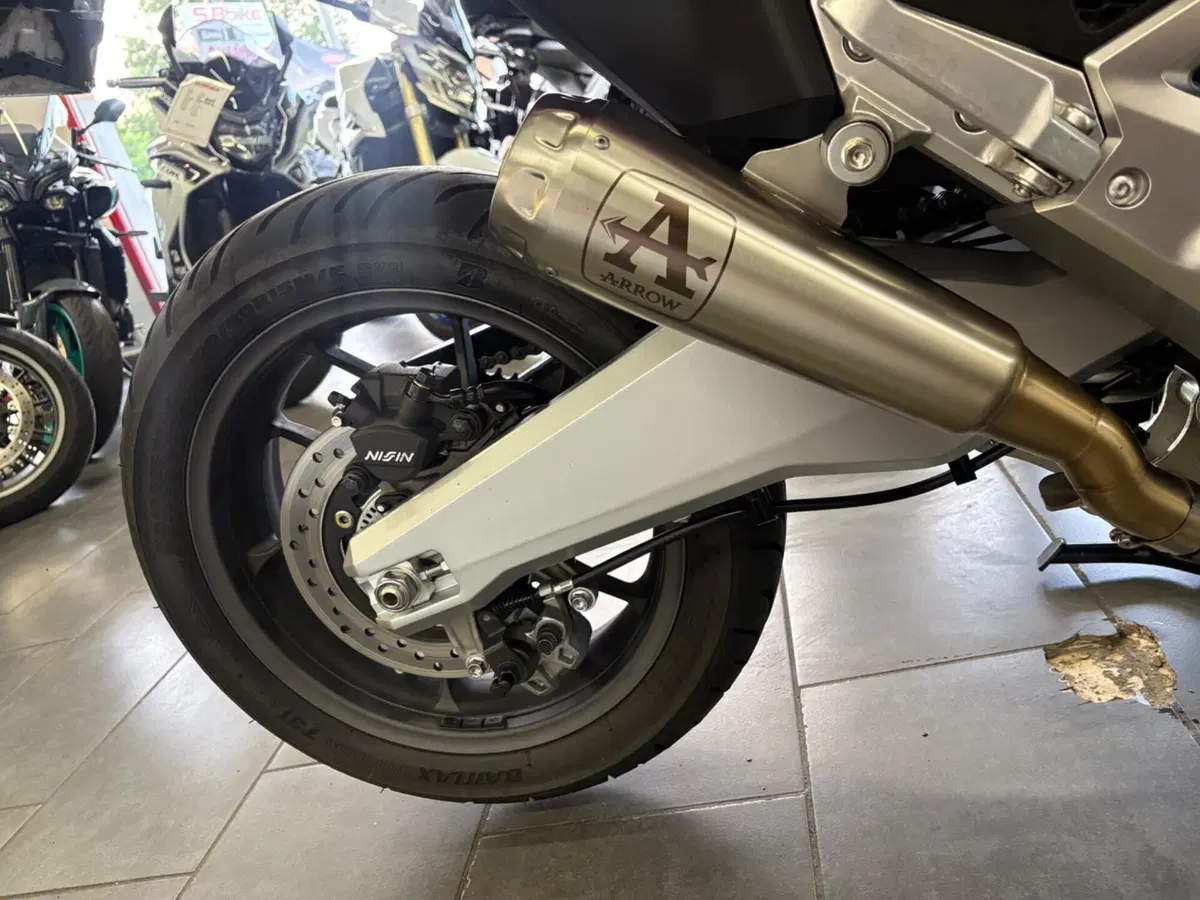 Honda Forza 750 DCT (2021 - 24) (3)