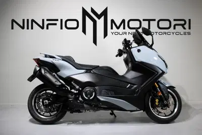 Yamaha T-Max 560 Tech Max (2025 - 26) usata