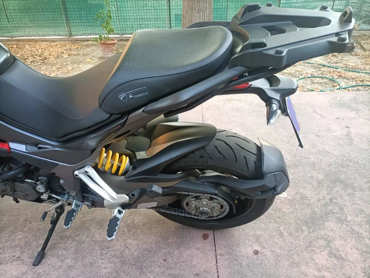 Ducati Multistrada 1200 S Touring D-air (2017) (5)