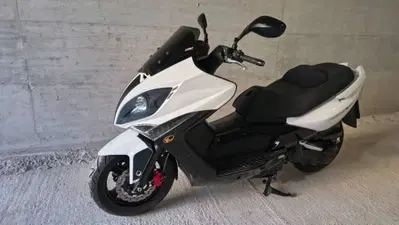 Kymco Xciting 300i R (2007 - 14) usata