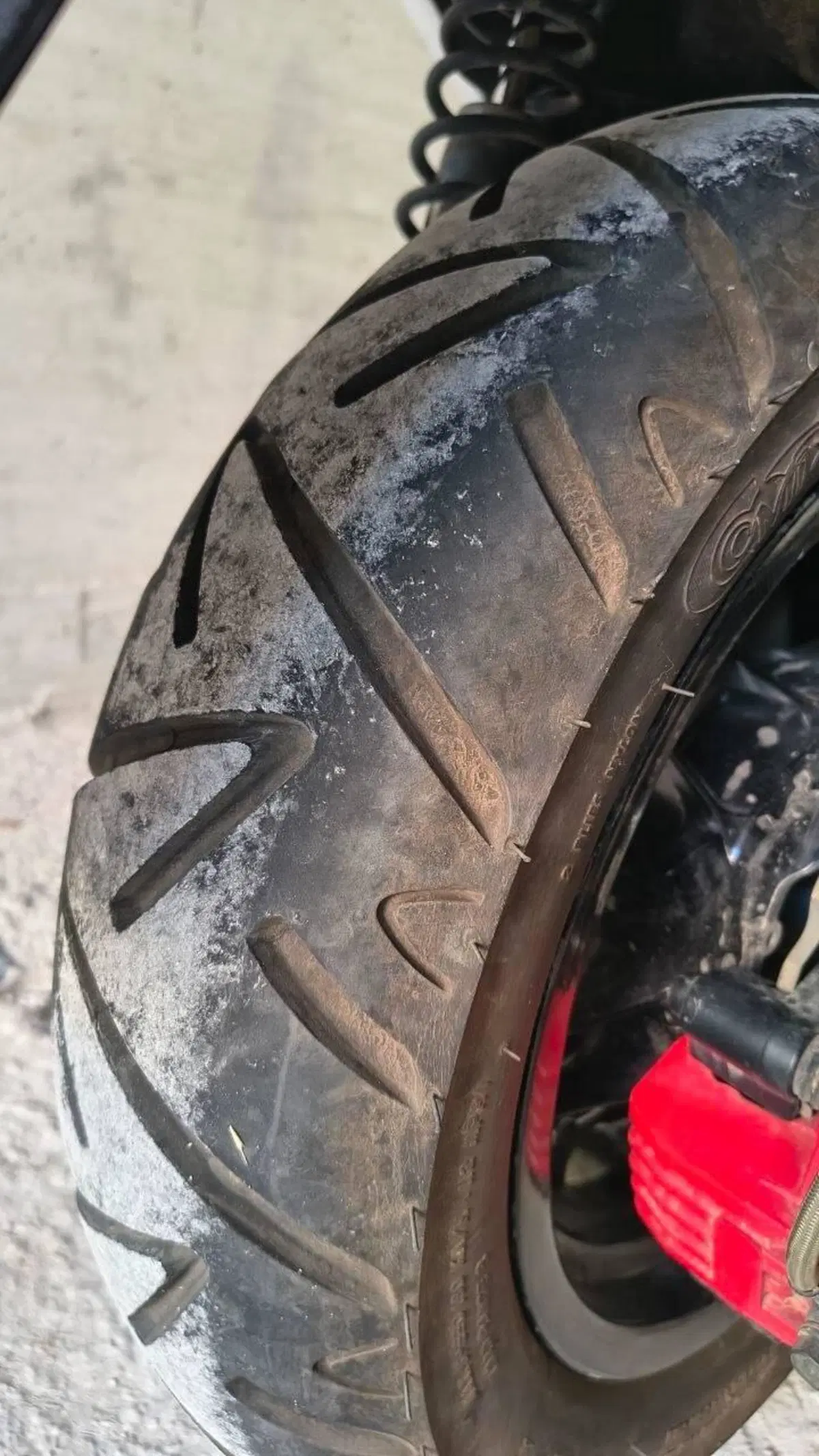 Kymco Xciting 300i R (2007 - 14) (4)