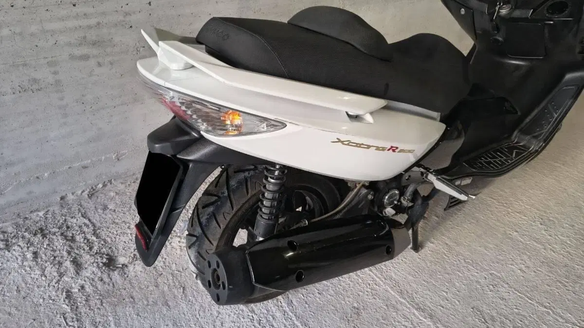 Kymco Xciting 300i R (2007 - 14) (10)
