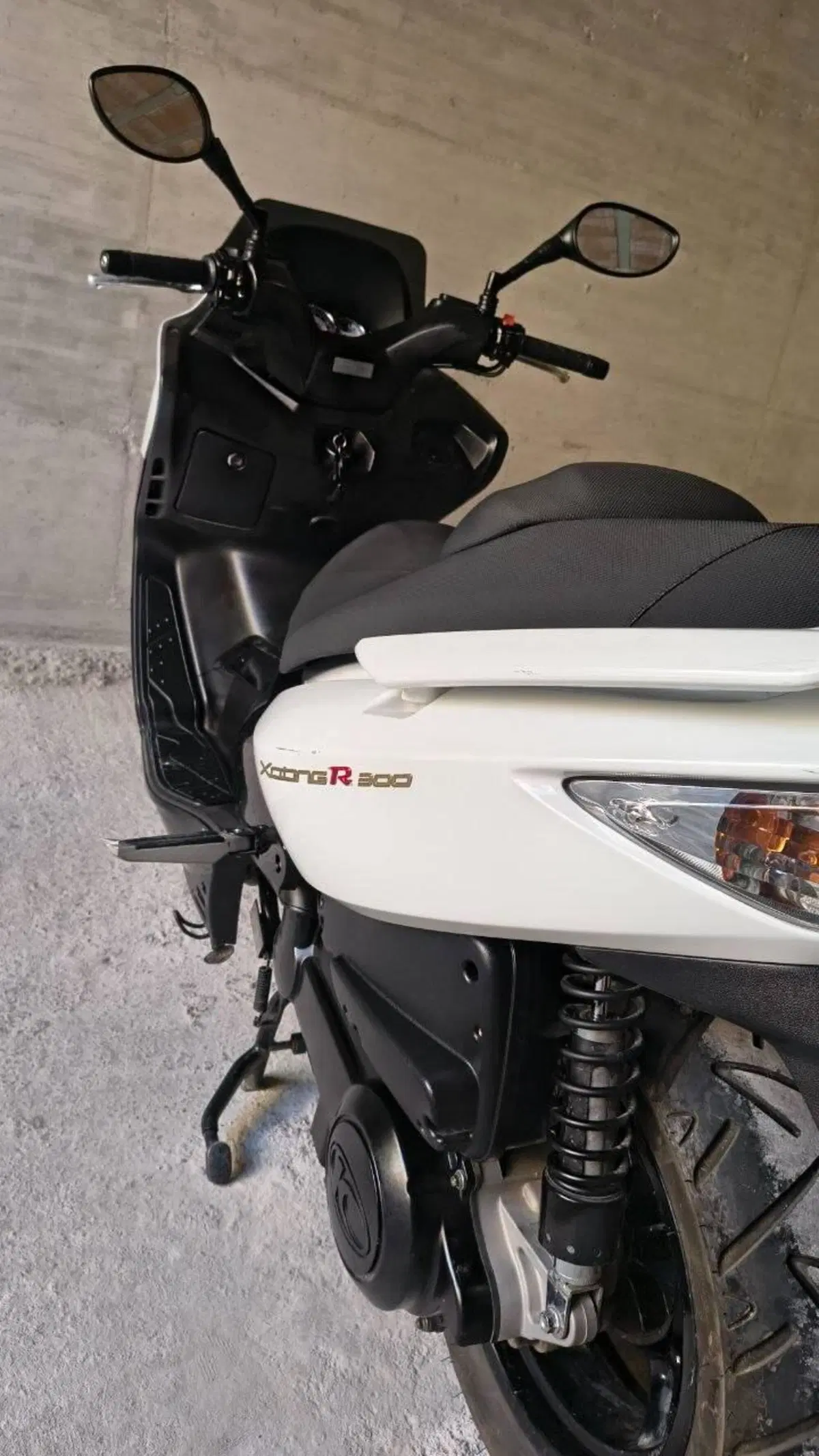 Kymco Xciting 300i R (2007 - 14) (11)