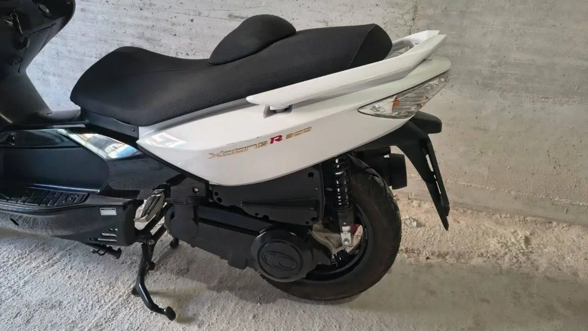 Kymco Xciting 300i R (2007 - 14) (14)