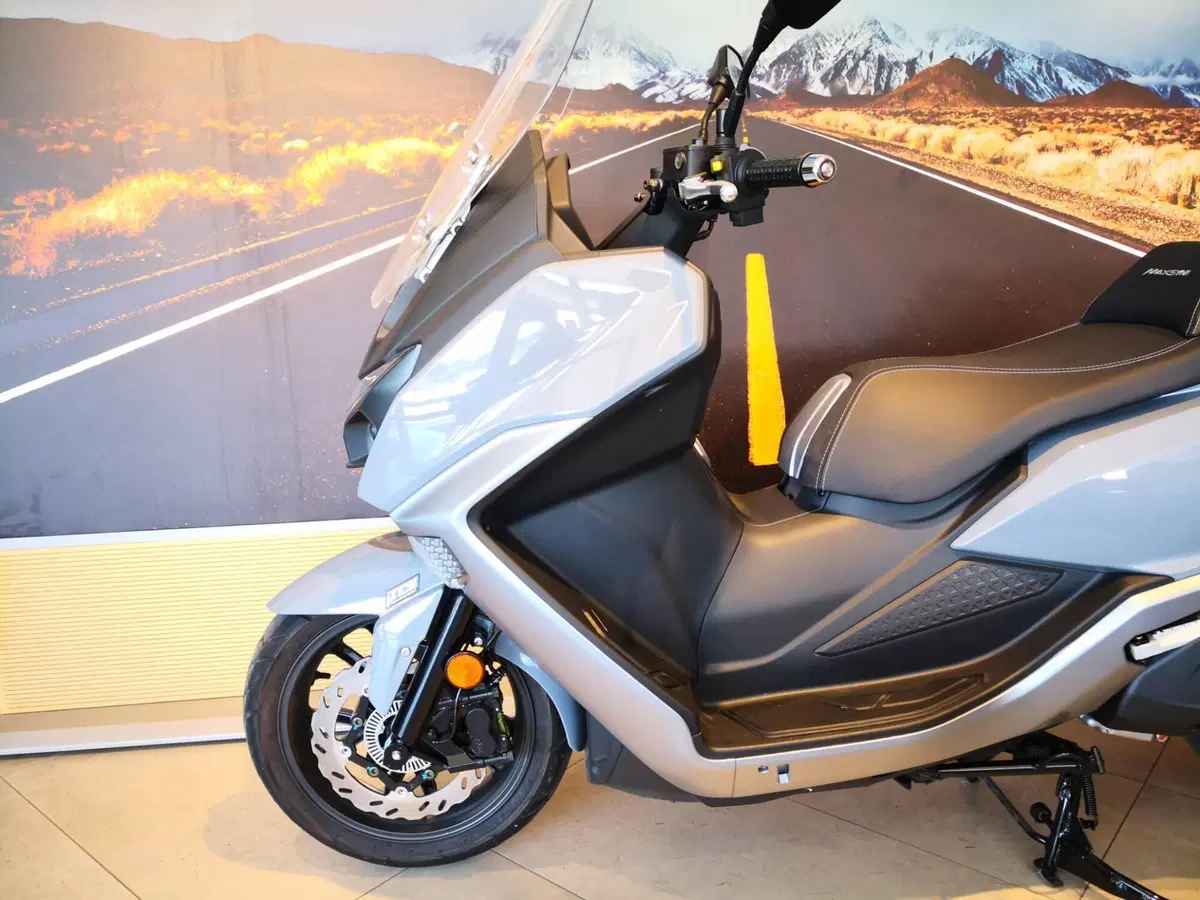 Sym Maxsym 400 GT (2024 - 26) (10)