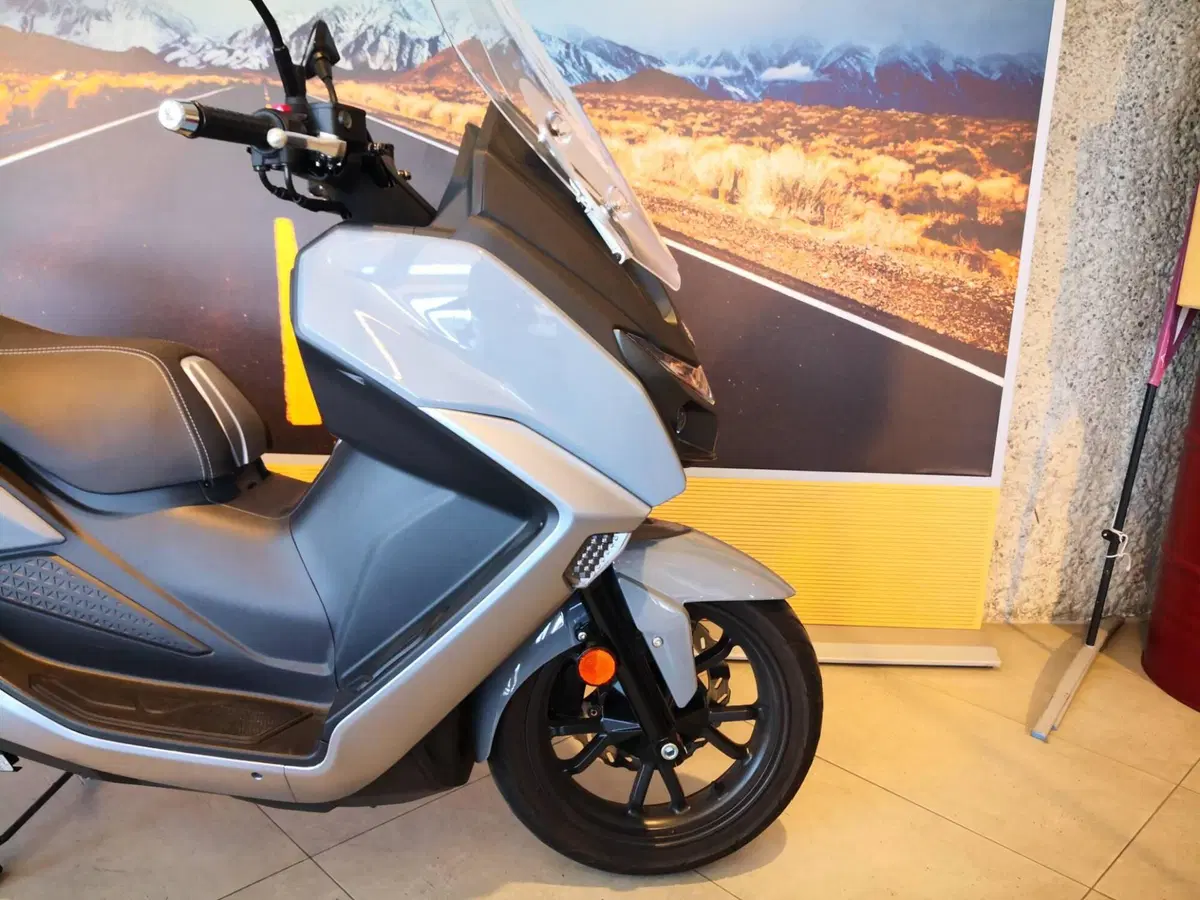 Sym Maxsym 400 GT (2024 - 26) (4)