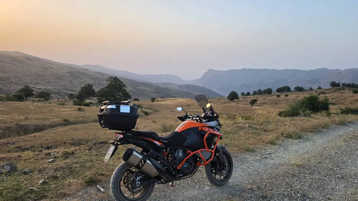 KTM 1050 Adventure (2015 - 16) (2)