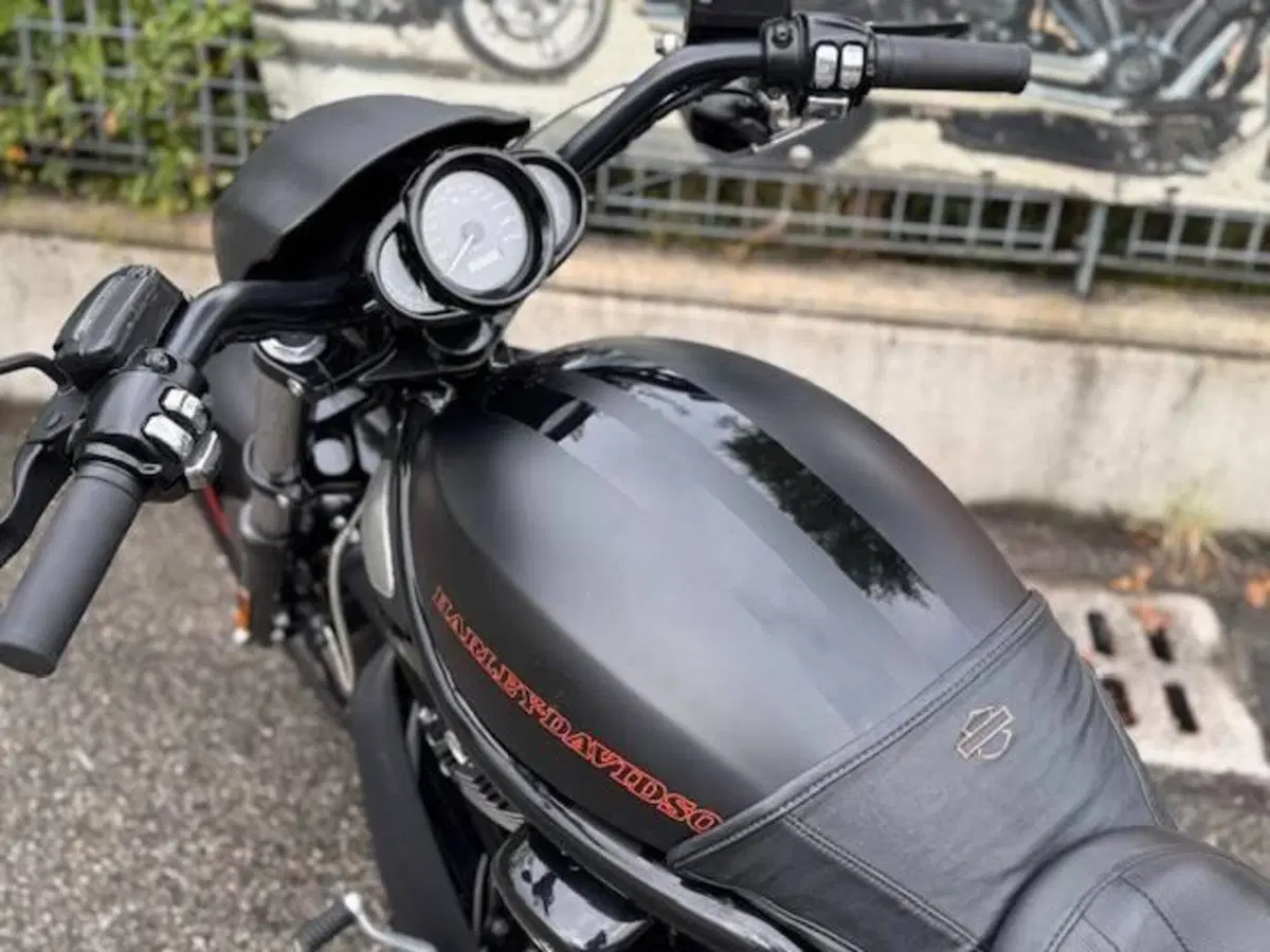 Harley-Davidson 1130 Night Rod Special (2006 - 07) - VRSCDX (10)