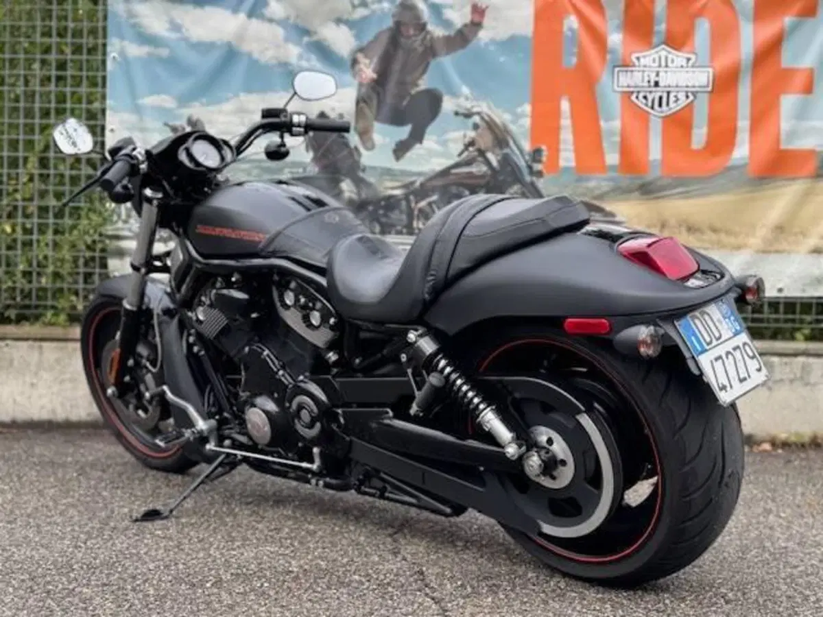 Harley-Davidson 1130 Night Rod Special (2006 - 07) - VRSCDX (13)