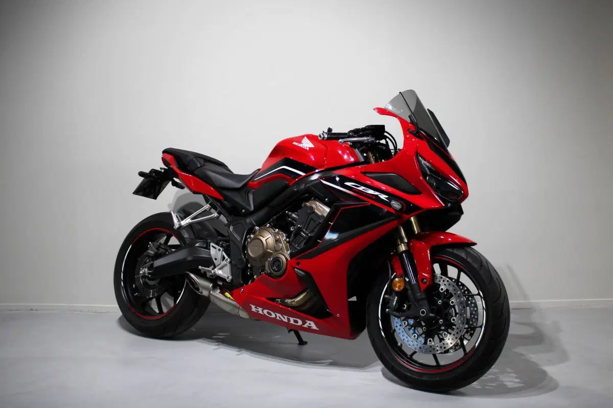 Honda CBR 650 R (2021 - 23) (2)
