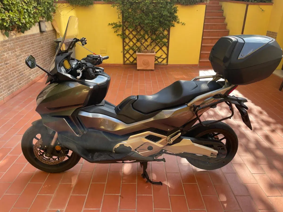 Honda Forza 750 DCT Urban (2021 - 24) (2)