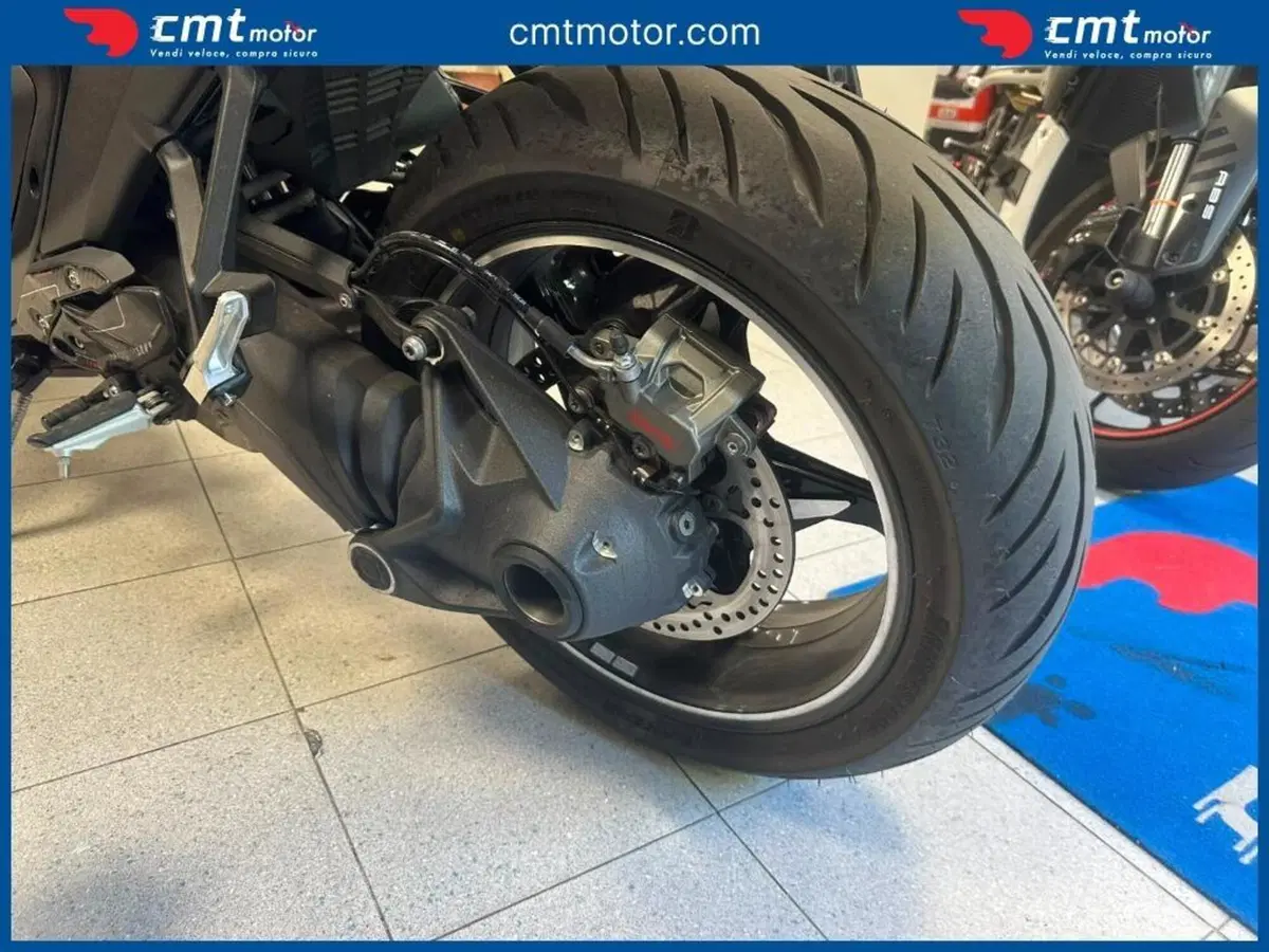 Bmw R 1300 R (2026 - 27) (9)