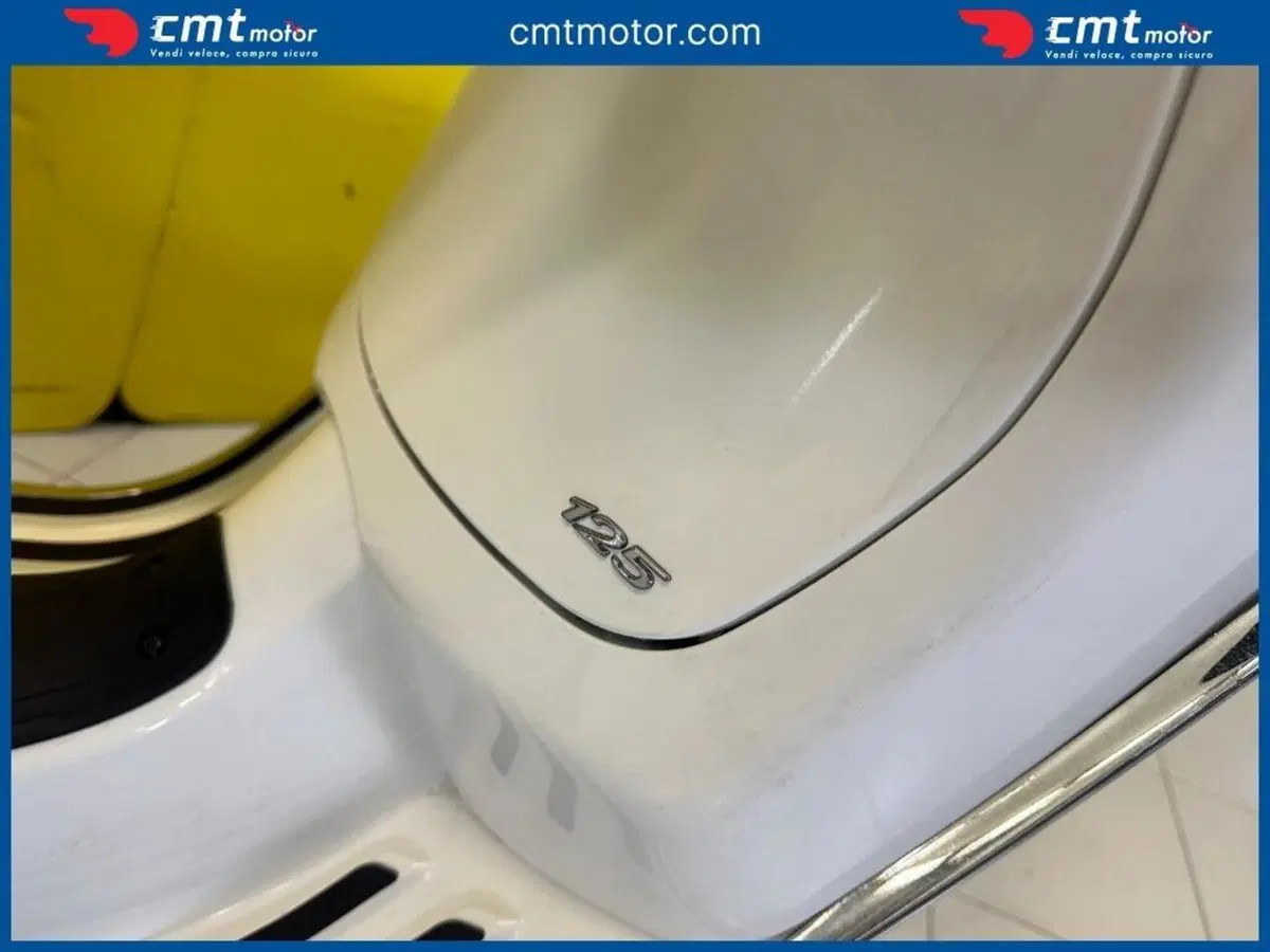 Vespa Primavera 125 (2021 - 23) (8)