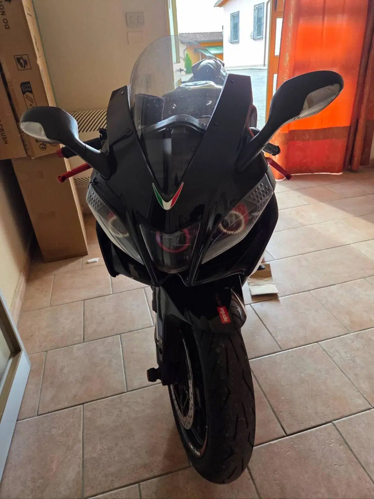 Aprilia RSV4 R (2009 - 12) (4)
