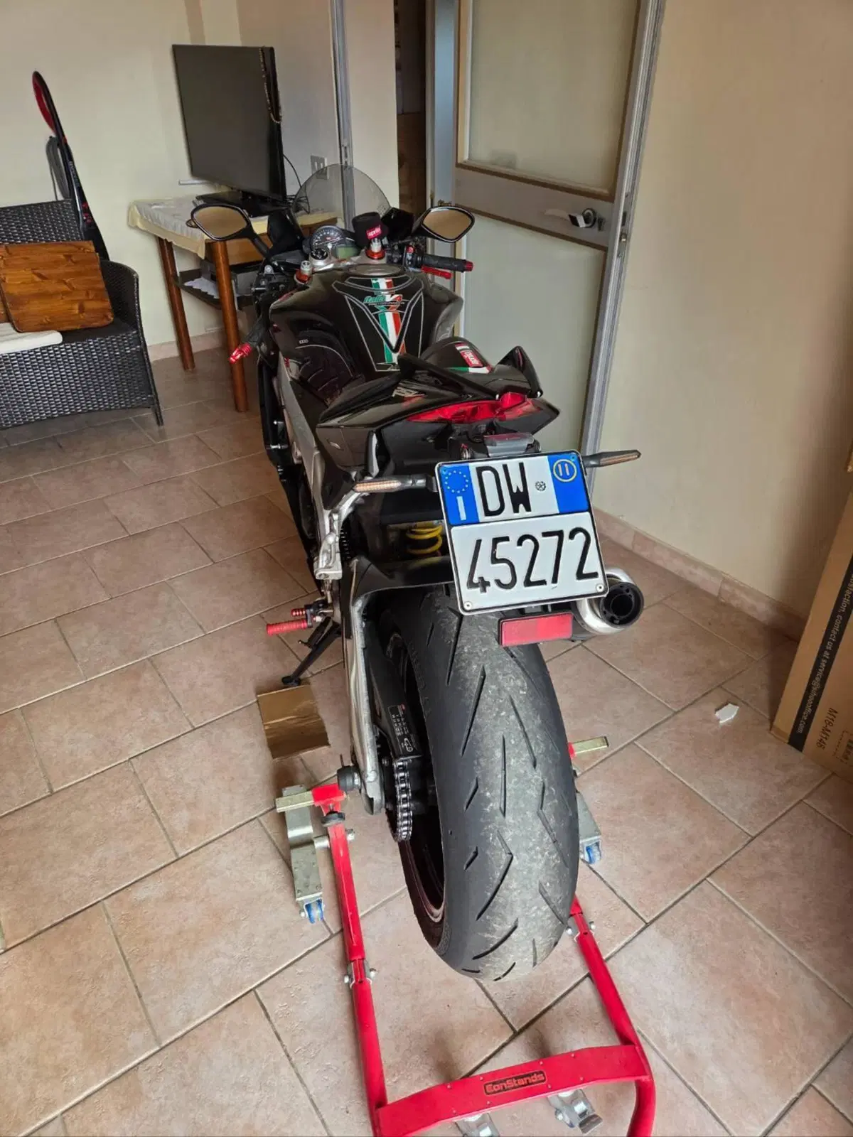 Aprilia RSV4 R (2009 - 12) (5)