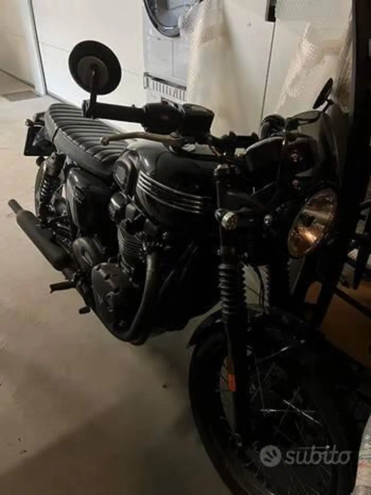 Triumph Bonneville T100 Black (2017 - 20) (4)