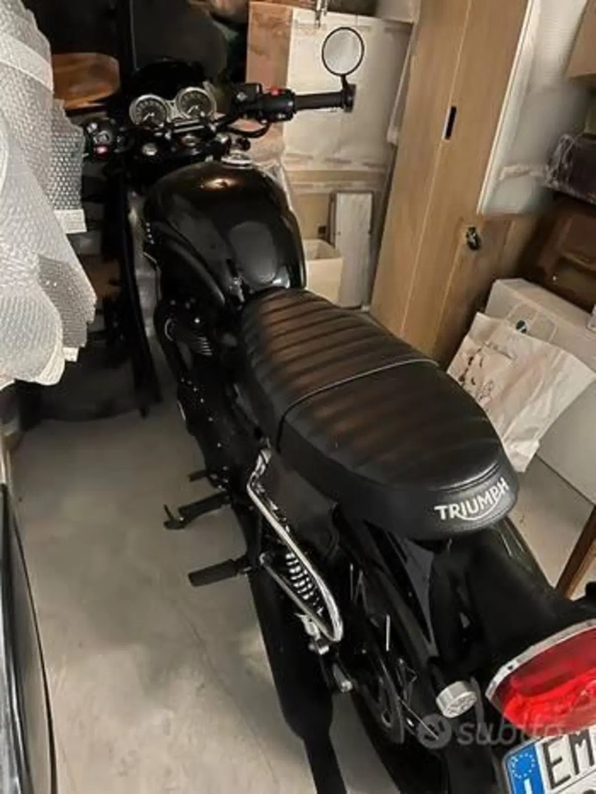 Triumph Bonneville T100 Black (2017 - 20) (6)