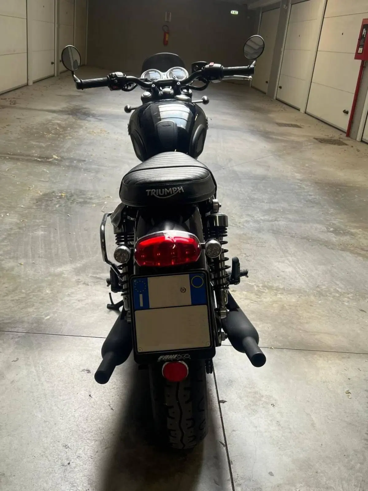 Triumph Bonneville T100 Black (2017 - 20) (12)