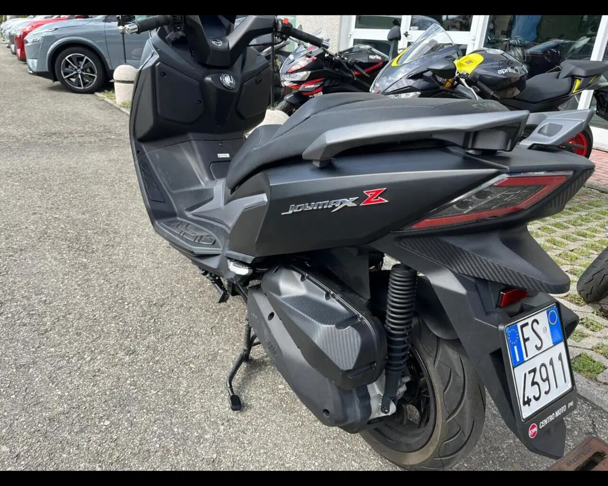 Sym Joymax 300 Z+ (2021 - 24) (12)