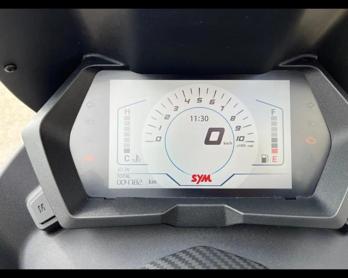 Sym Joymax 300 Z+ (2021 - 24) (14)