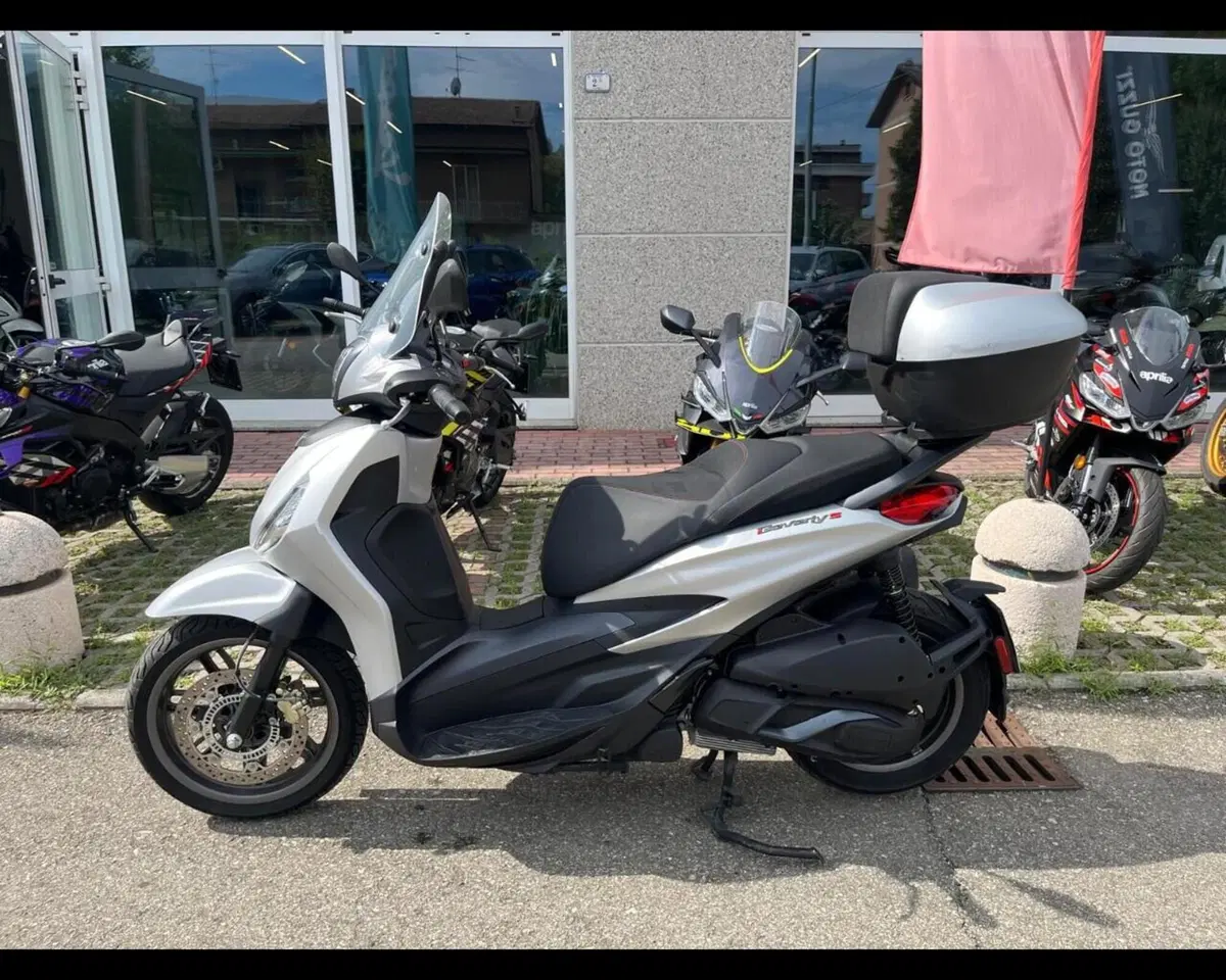 Piaggio Beverly 300 S ABS-ASR (2021 - 25) (8)