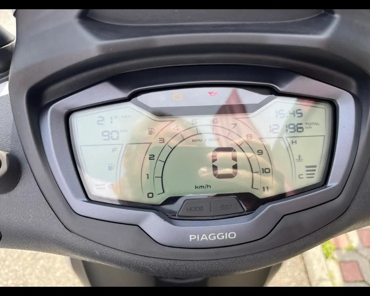 Piaggio Beverly 300 S ABS-ASR (2021 - 25) (14)