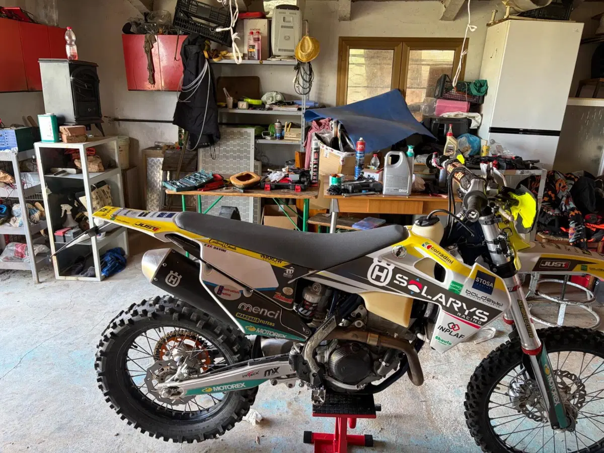 Husqvarna FE 350 (2023) (2)
