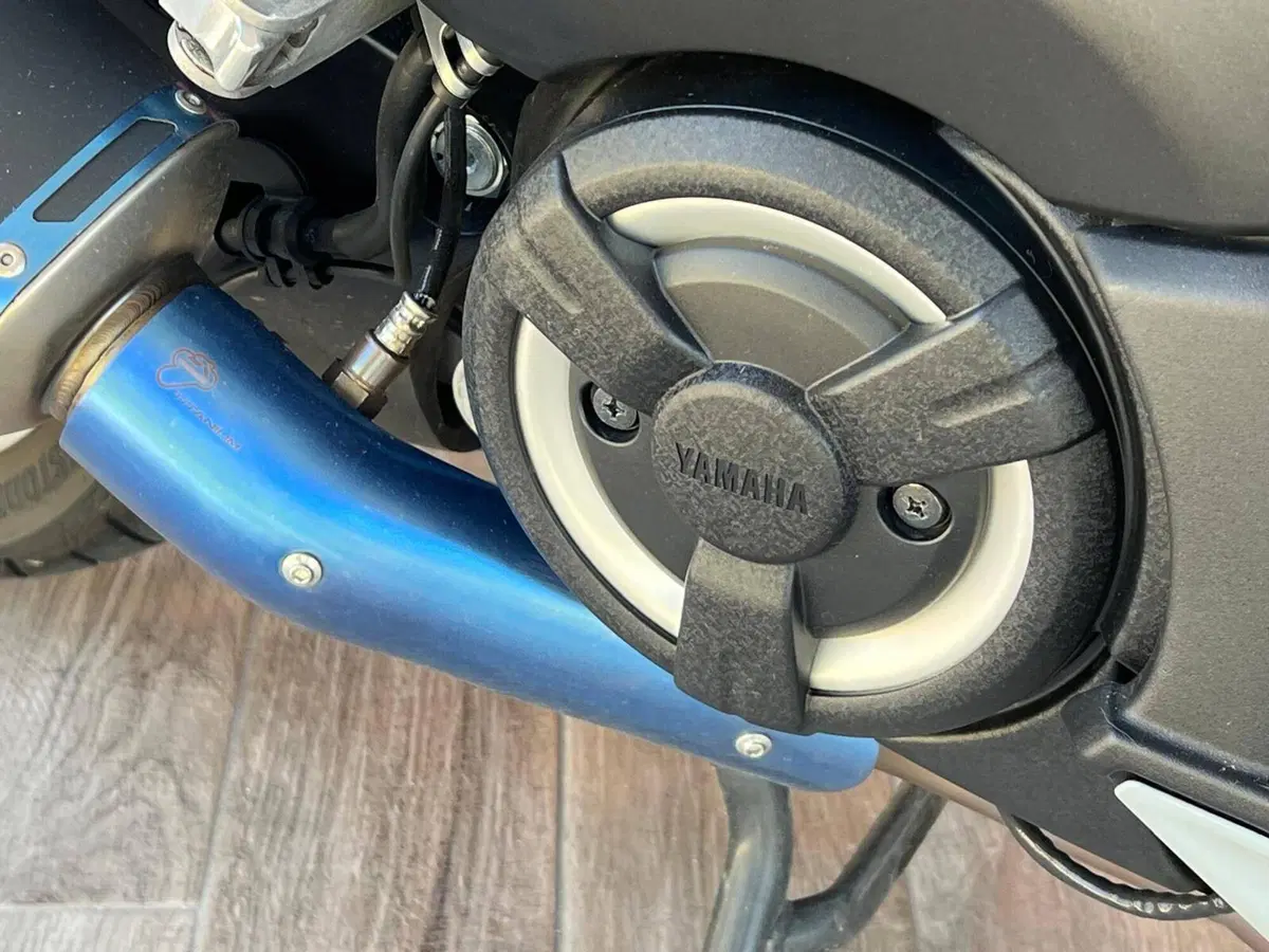 Yamaha T-Max 560 Tech Max (2025 - 26) (6)