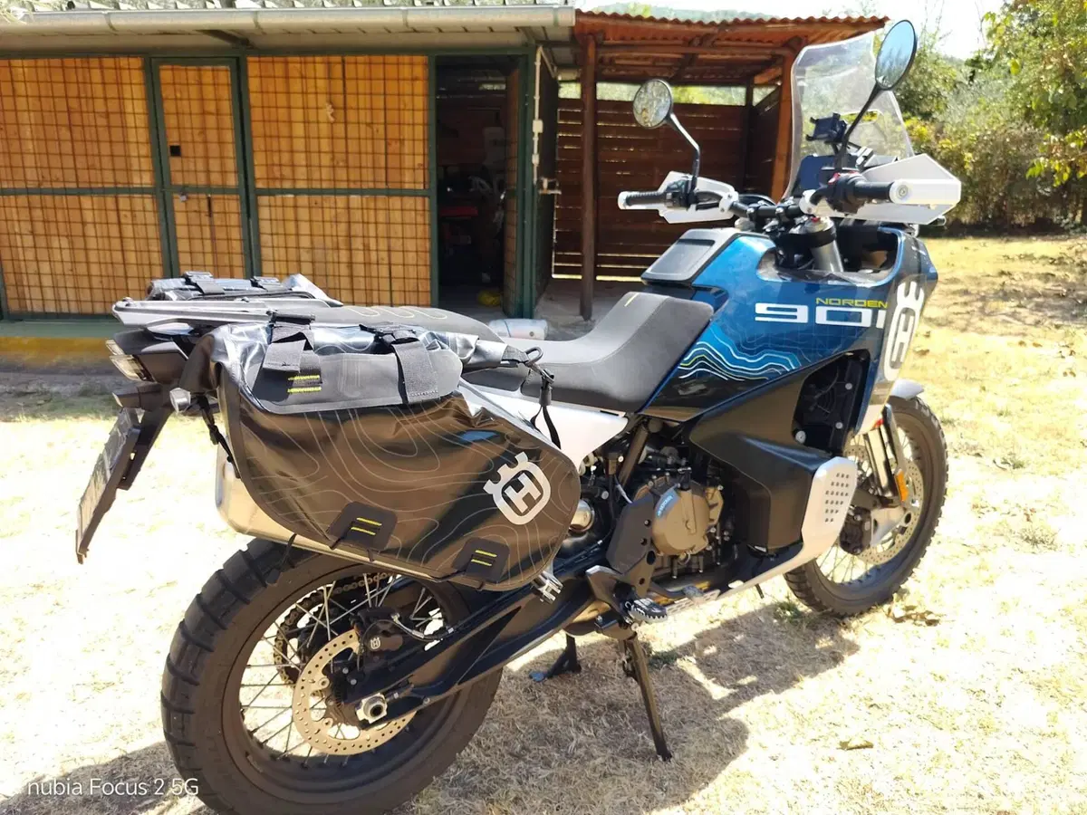 Husqvarna Norden 901 Expedition (2025 - 26) (2)