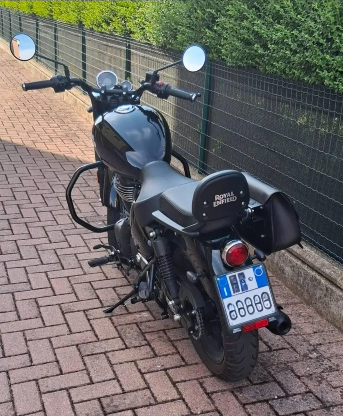 Royal Enfield Meteor 350 (2021 - 26) (5)