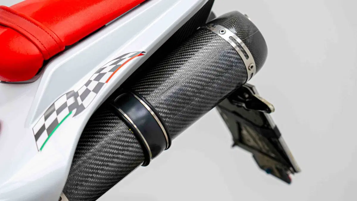 Yamaha YZF R1 (2007 - 08) (3)