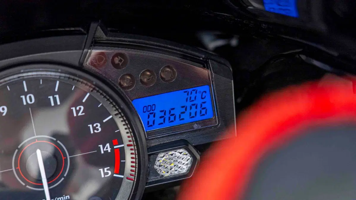 Yamaha YZF R1 (2007 - 08) (20)