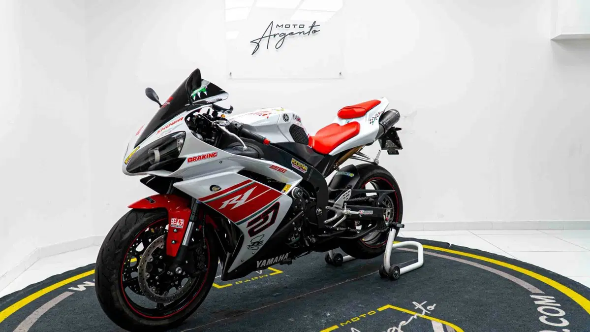 Yamaha YZF R1 (2007 - 08) (14)