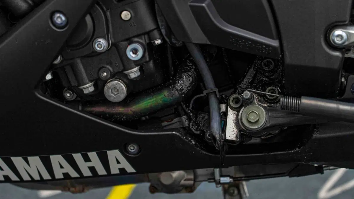 Yamaha YZF R1 (2007 - 08) (19)